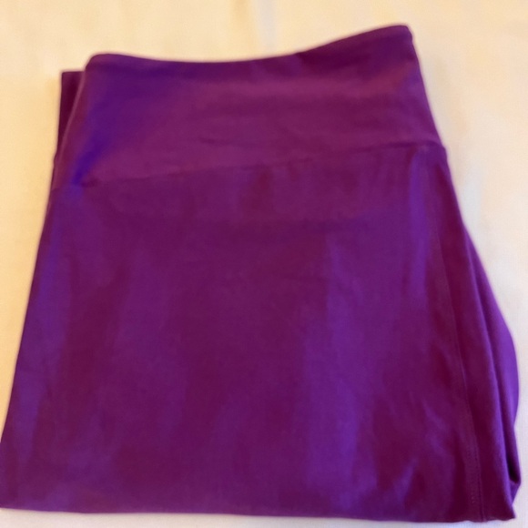 LULAROE Tall & Curvy Purple Leggings - Picture 2 of 3